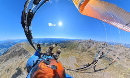 360° 8K Paragliding #364: Crazy turbulent thermals try to un-alive me above Schönjoch