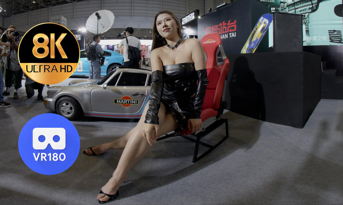 Hot girls at YiHaoZhanTai