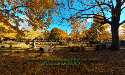 Historic Cemetery in Autumn VR Video Historic Cemetery in Autumn VR