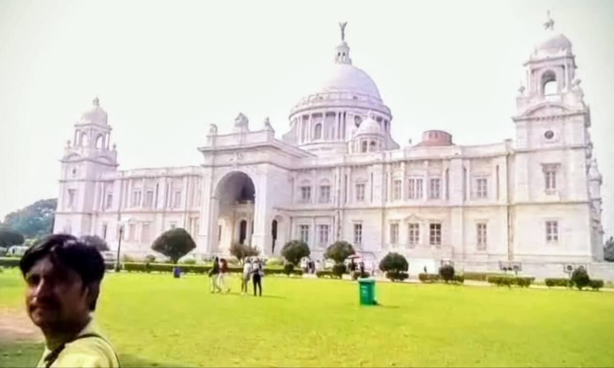 Kolkata's Stunning Pearl - Victoria Memorial Palace - More Than $355 M Palace In India