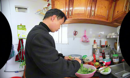 FUJIFILM XM5 + CANON R8 (TEST)  0121 trai 2-stitched