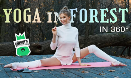 Yoga in Forest😘