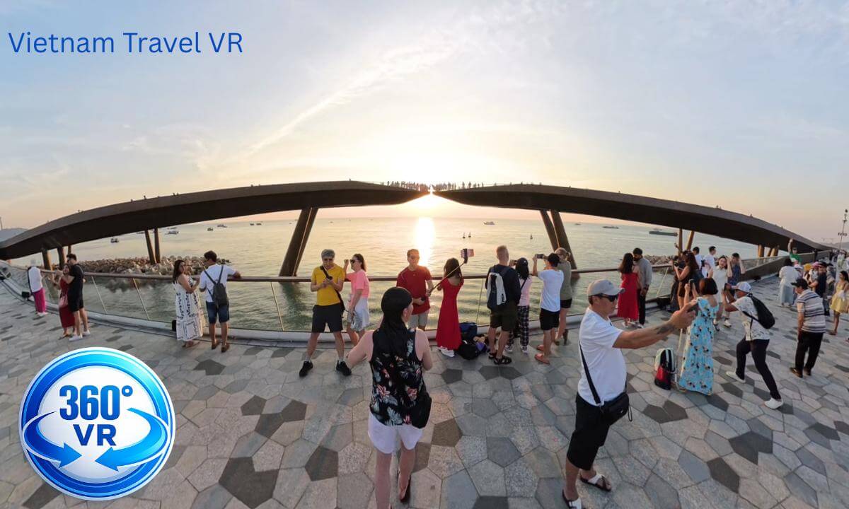 Phu Quoc Sunset Walk VR 360° | Kiss Bridge at Golden Hour | Vietnam Travel VR