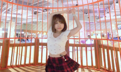 Dance in the Cage - Hyuna "Red"