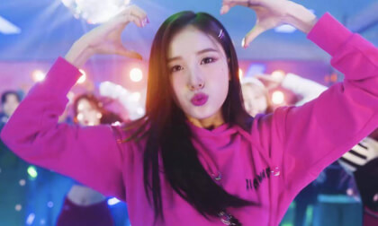 STAYC(스테이씨) - Teddy Bear 3D MV