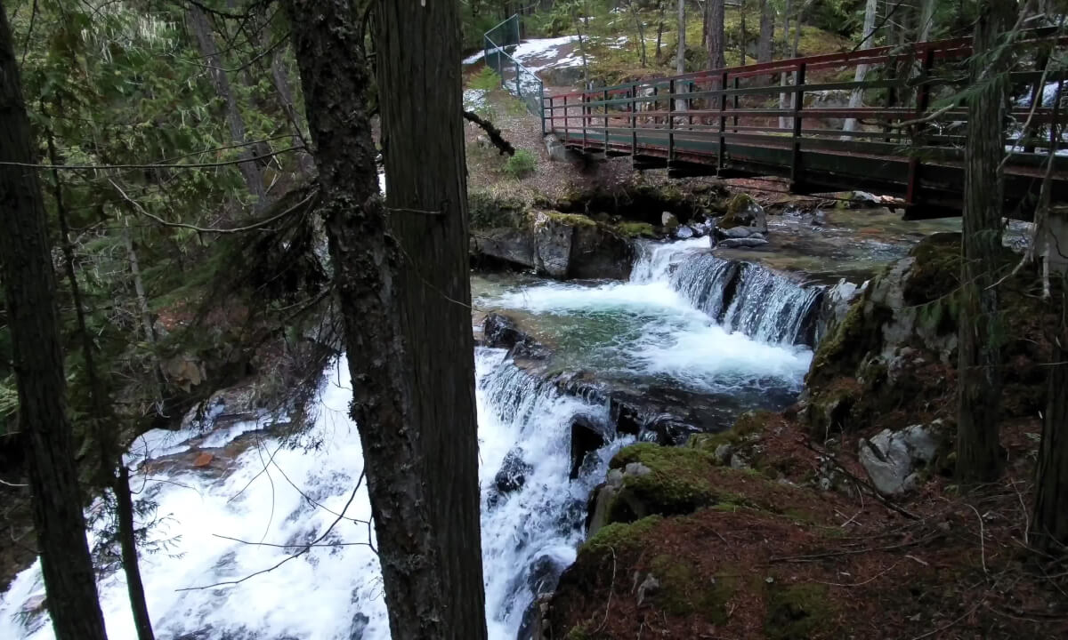 Springer Creek Waterfall near Nakusp, British Columbia (3d, Flat)
