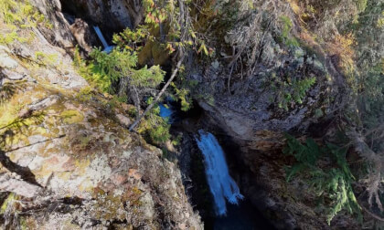 Springer Creek Canyon Waterfalls, looking over the edge (8k, 360)