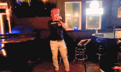 In the Burg karaoke