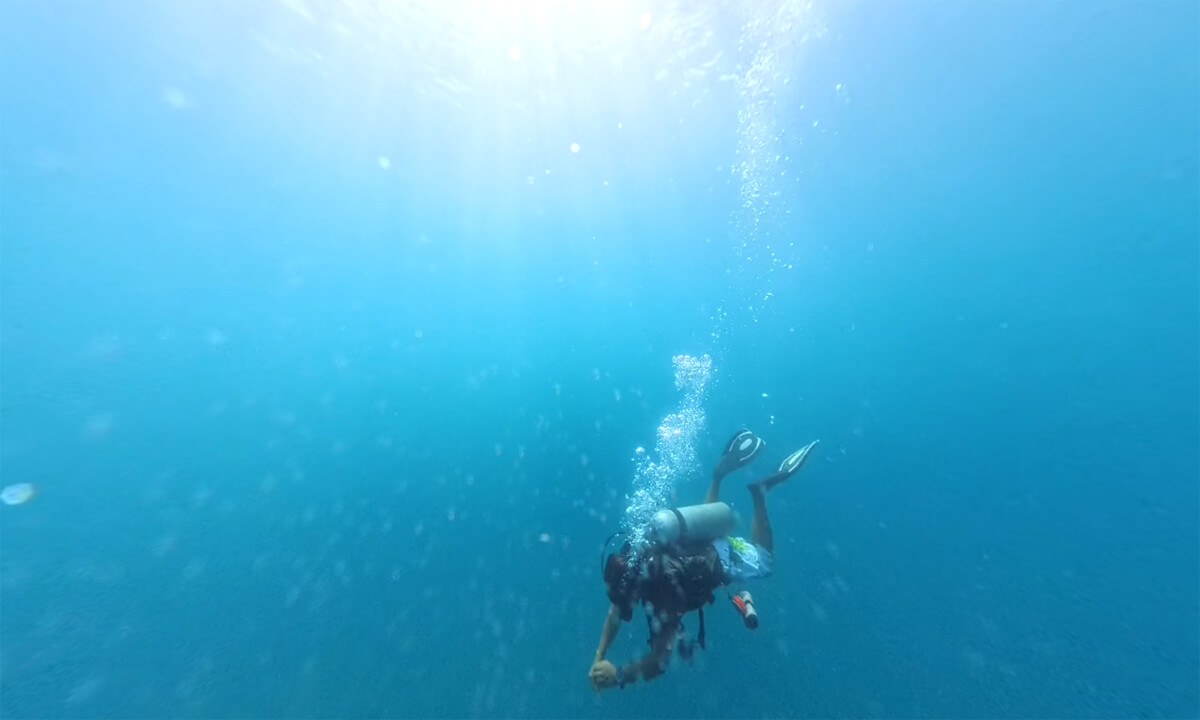 Coron Shipwreck Swimthrough DEC2025