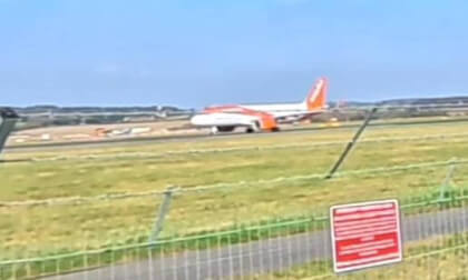 Luton Airport Observation Area 4K