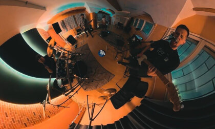 Salt Mirror "Taken" VR 360 Studio Live