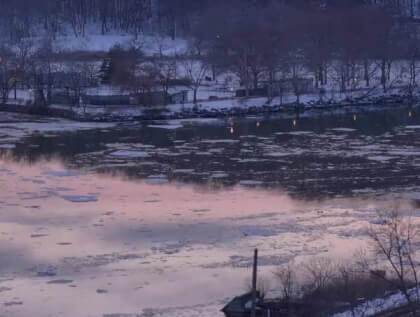 Rio Hudson Cogelado