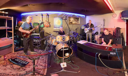 Improvisationen und Songs at Rehearsal RetroNEO at March 6, 2026 VR180