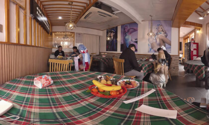 A video of cosplayers from the Korean COSIS group interacting with participants at a Brown Dust 2 event; the food was delicious.