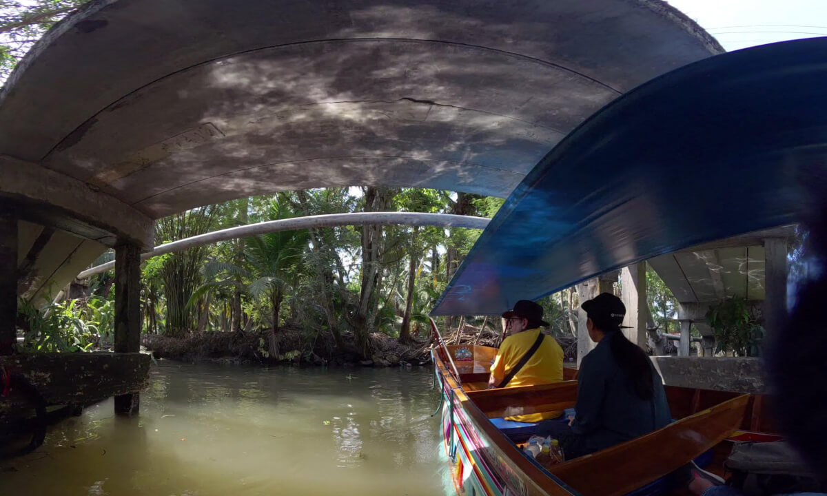 Amphawa Floating market Thailand