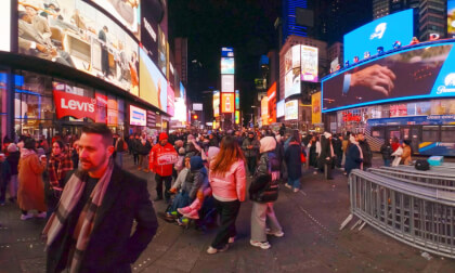Christmas Eve in Times Square | GoPro Max 2 VR180 Mod Sample Footage