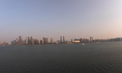 Exploring Hangzhou’s Qiantang River | SLAM XCAM Real Footage · 8K Spatial Video Experience
