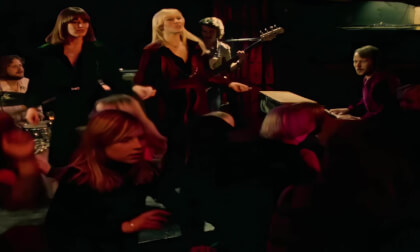 Dancing Queen | ABBA |_LRF_Full_SBS