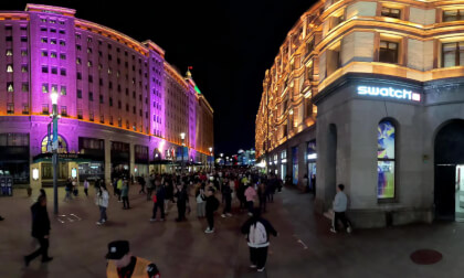 Shanghai evening walk - Nanjing East road