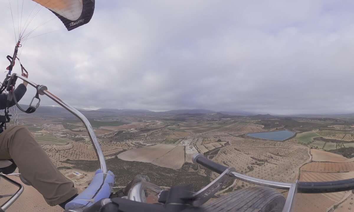 Short Paramotor Flight over Carche Valley | Cloudy Pinoso in 360° VR