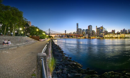 Night falls on East River Night falls on East River