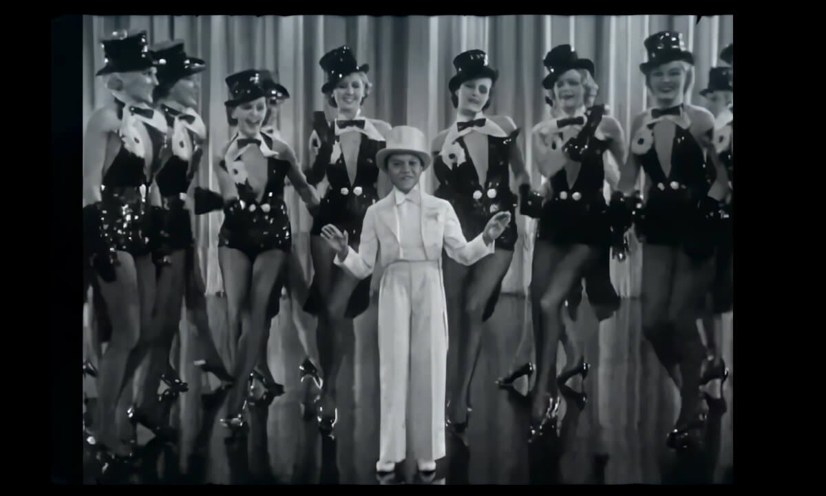 Harold Nicholas and The Goldwyn Girls perform I Want To Be A Minstrel Man