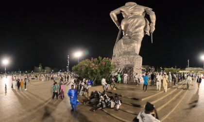 L'Amazone Statue Monument Amazon Benin Cotonou plaza festival Dahomey Amazons evening soiree soirée Esplanade des Amazones