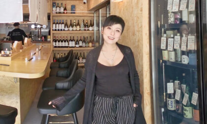 Meeting you by chance at a Japanese-style bistro tucked away on the street corner.
