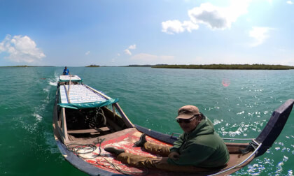 Boat Hops from island to island