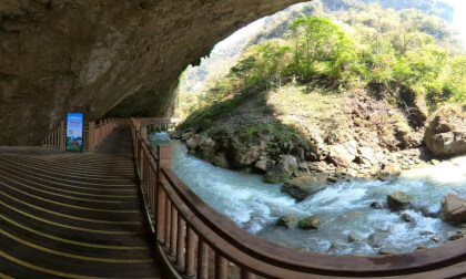 360 Grand Canyon Stream Walk, Zhangjiajie China
