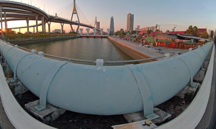 🌅 8K VR180: Khlong Lat Pho Floodgate & Bhumibol Bridge Sunset (Bangkok Landscape)