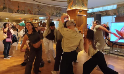 Dance flash mob