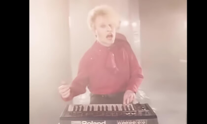 A Flock Of Seagulls - I Ran (So Far Away) (1982)