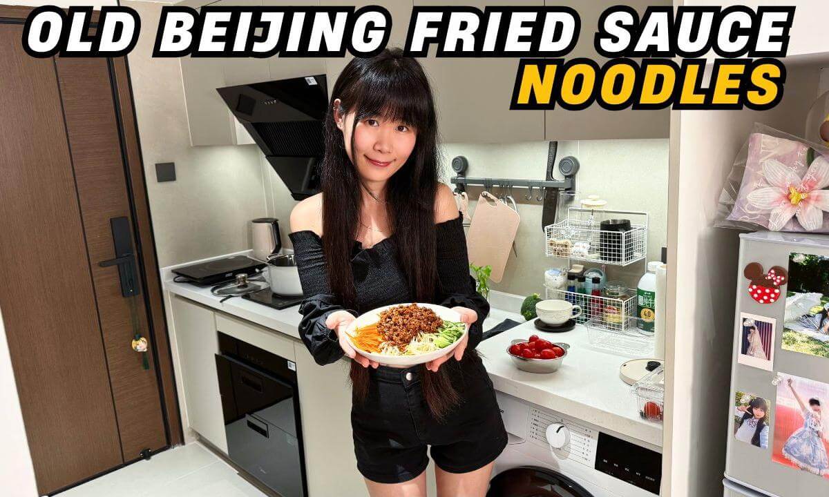 Zha Jiang Mian (Old Beijing Fried Sauce Noodles)