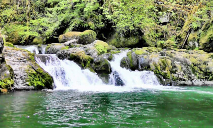 4K Waterfall Escape (3D) - Orbital Deep Focus Sound & Zen Nature