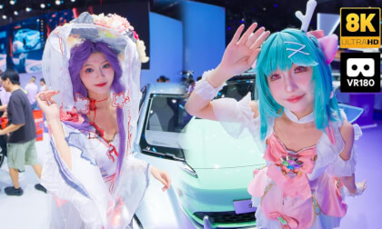 Two lovely Cosplayers at the Chengdu Motor Show 2025