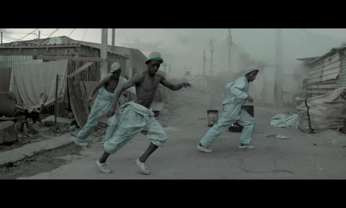 Skrillex feat. The Ragga Twins - Ragga Bomb (2014)