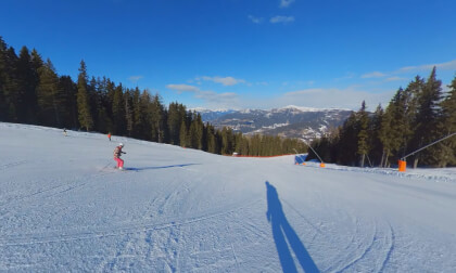 360 VR Video - Virtual Skiing Experience 360 VR Video - Virtual Skiing Experience