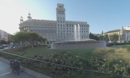 360 VR Barcelona cityscape with Catalonia Square, Spain