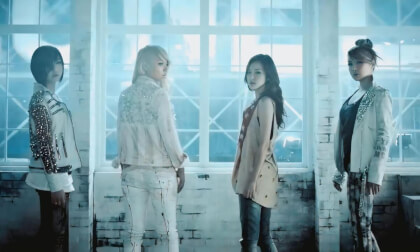 2NE1 - LONELY MV
