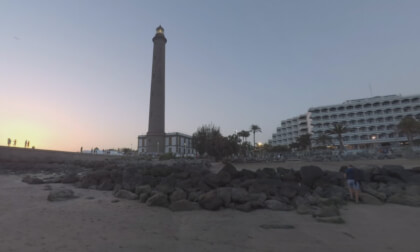 360 VR Evening scene of sea, resort and Maspalomas Lighthouse, Gran Canaria