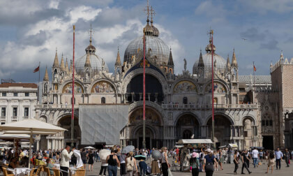 Venice St. Mark’s Square Walk 🇮🇹  VR180 8K Immersive Experience