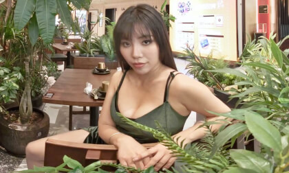 Model Wandering in Secret Forest Restaurant