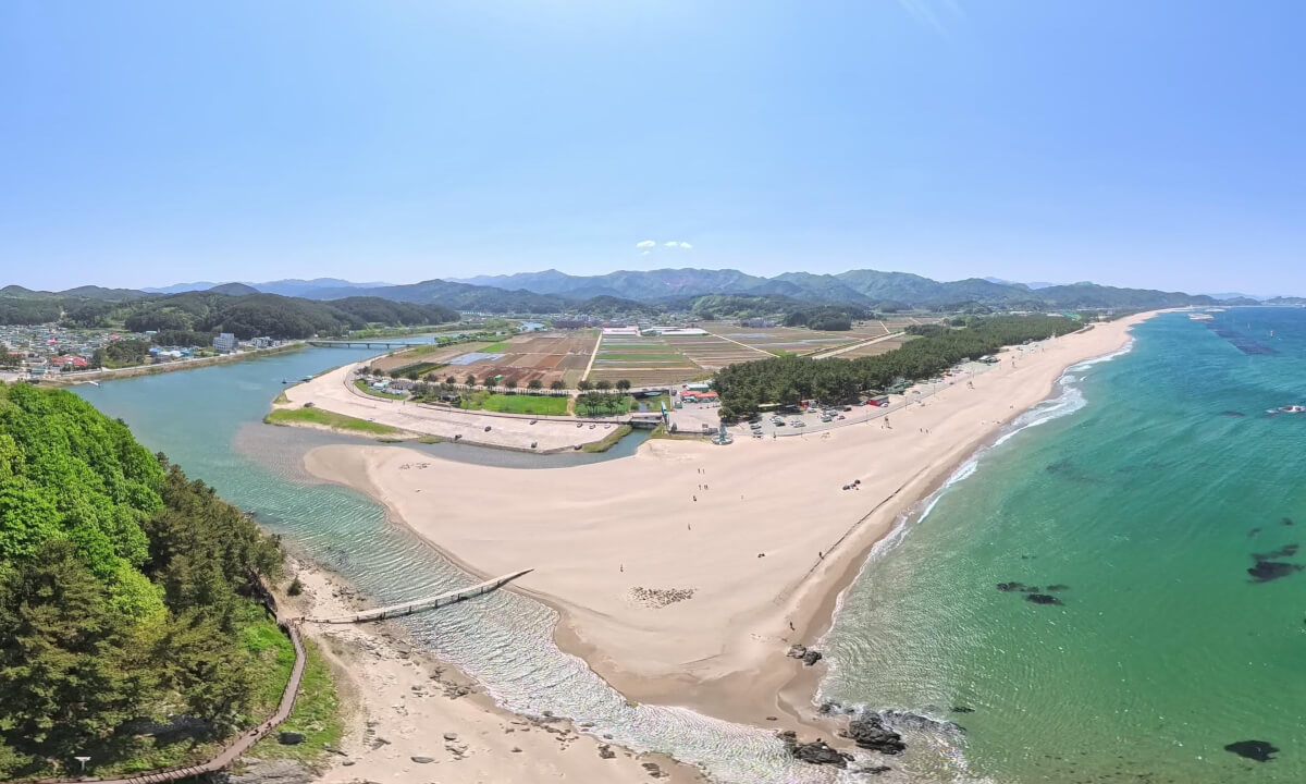 Deokbongsan Coastal Eco-trail