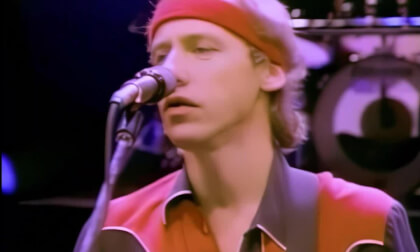 Dire Straits - Walk of Life (1985) (US version)