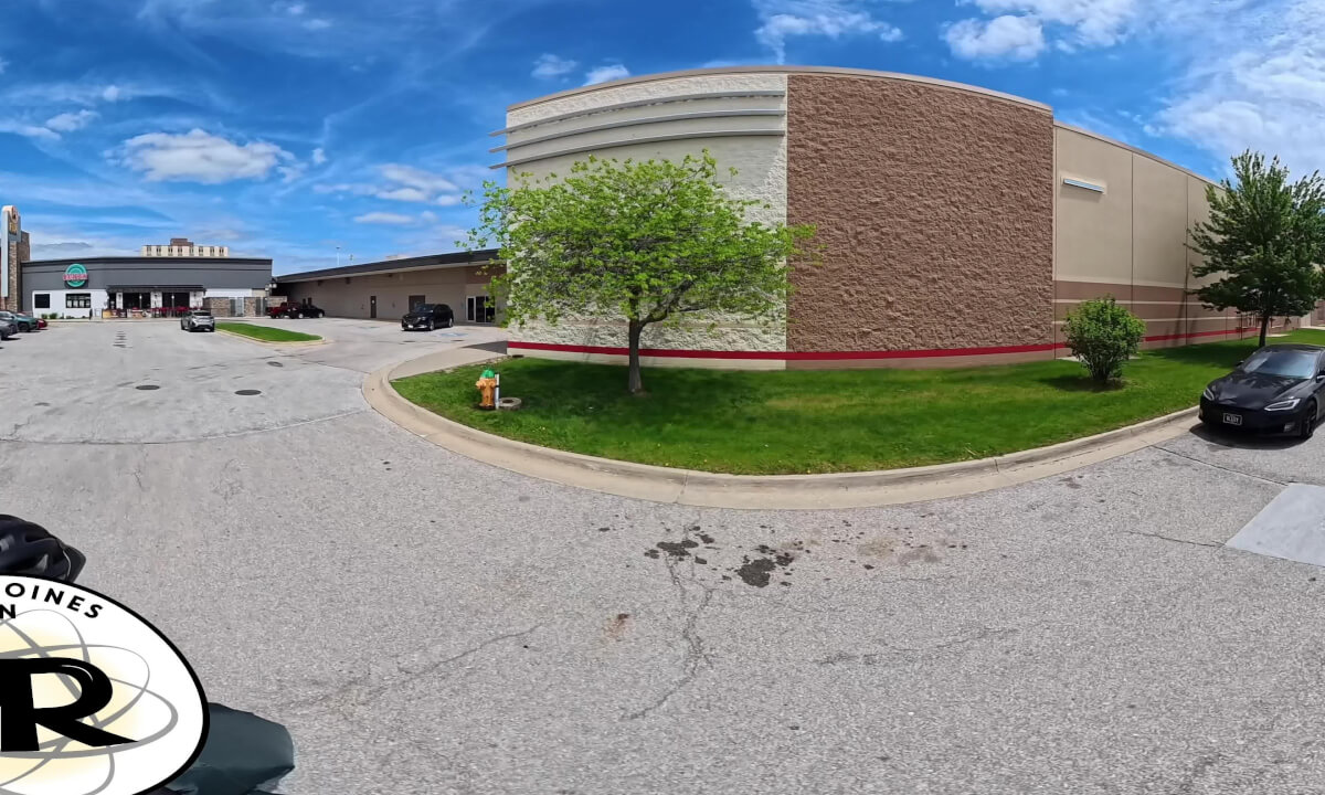 VR360 Merle Hay Mall Loop 8K (5-20-2026) - Des Moines, IA (Insta360 X5)