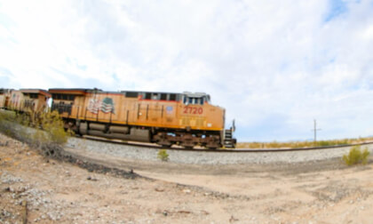 VR180 | UP 2720 Leads a Westbound Hopper Train Through Arizona