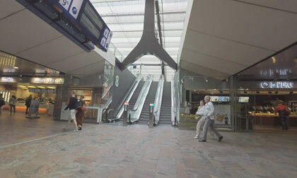 360 VR Inside Rotterdam Centraal station, Netherlands