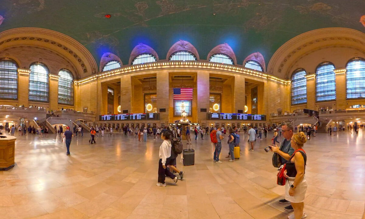 OSMO VR180 | Grand Central Terminal Walk | Handheld in lowlight & Stablized by VR180 Silver Bullet 2.0