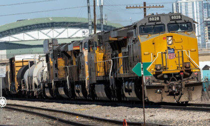 UP 6028 Leads Phoenix Yard Departure | Union Pacific Freight Departure in VR180
